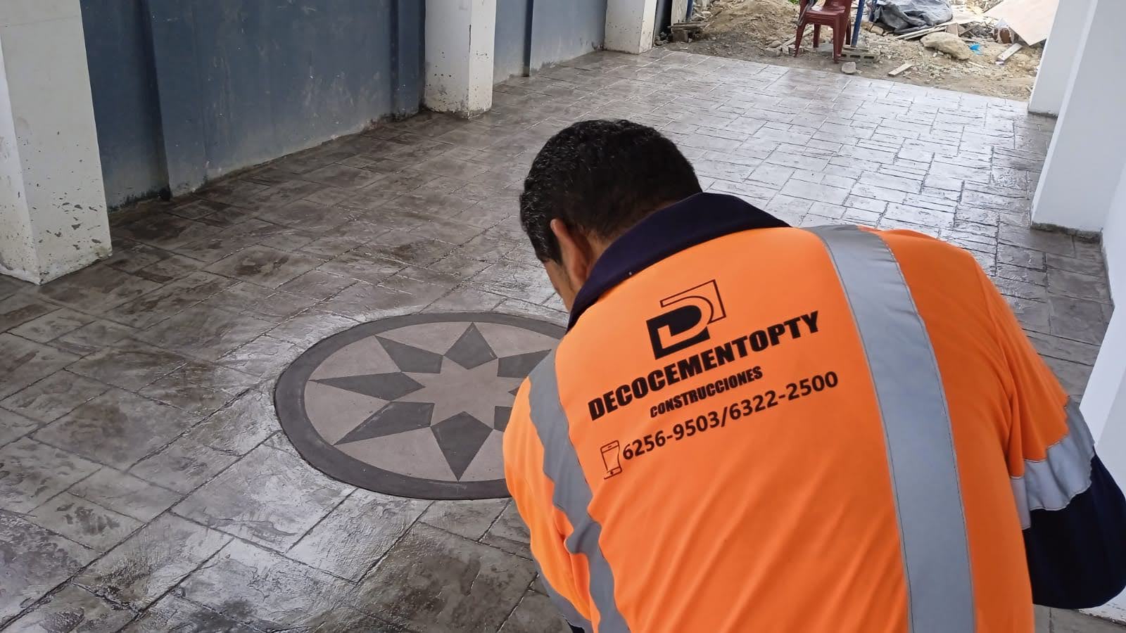 Equipo Decocemento PTY